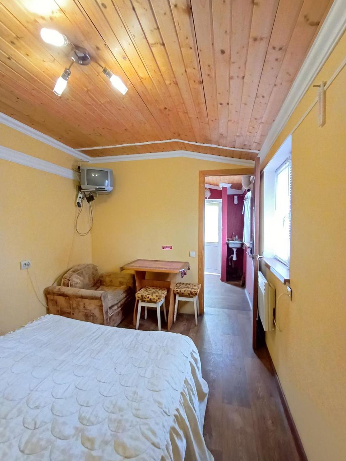 Дом От Владельца С Парковой Apartment Cherkasy Ngoại thất bức ảnh